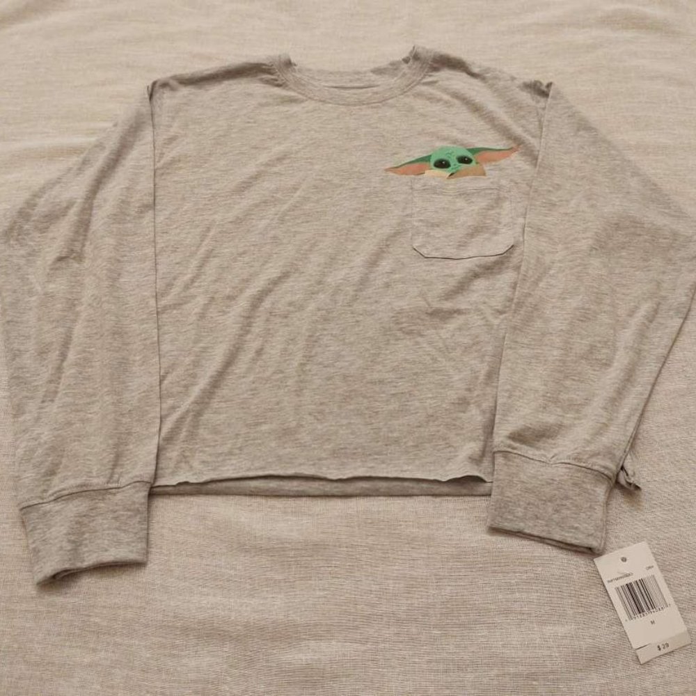 NEw Star Wars Shirt, Petite Size Medium. Long Sleeve. Gray Baby Joda